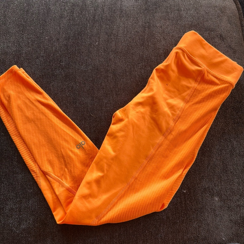 Tangerine Alo legging